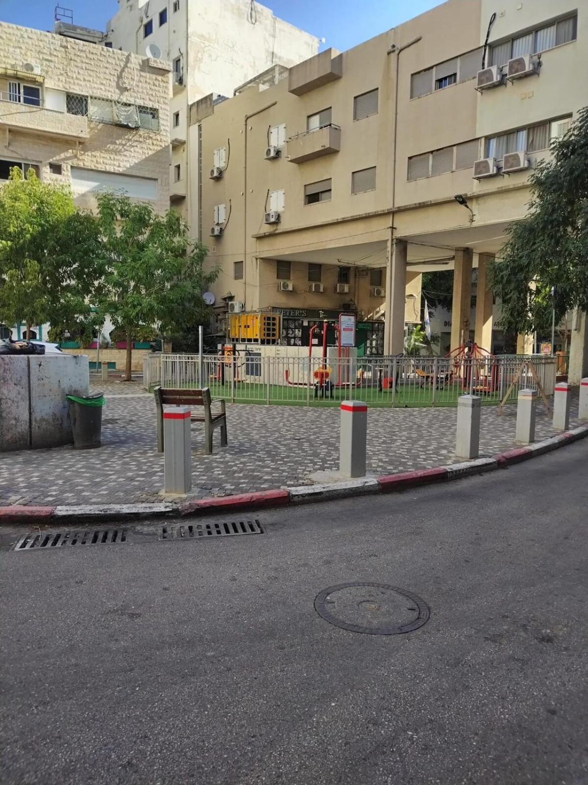 Studio Apartment 12 Minutes From Bahai'S Garden Haifa Exteriör bild